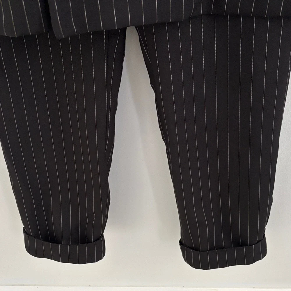 Spirit Black 20's Gangster Suit Adult Small Halloween Costume Theme Party - Picture 7 of 14